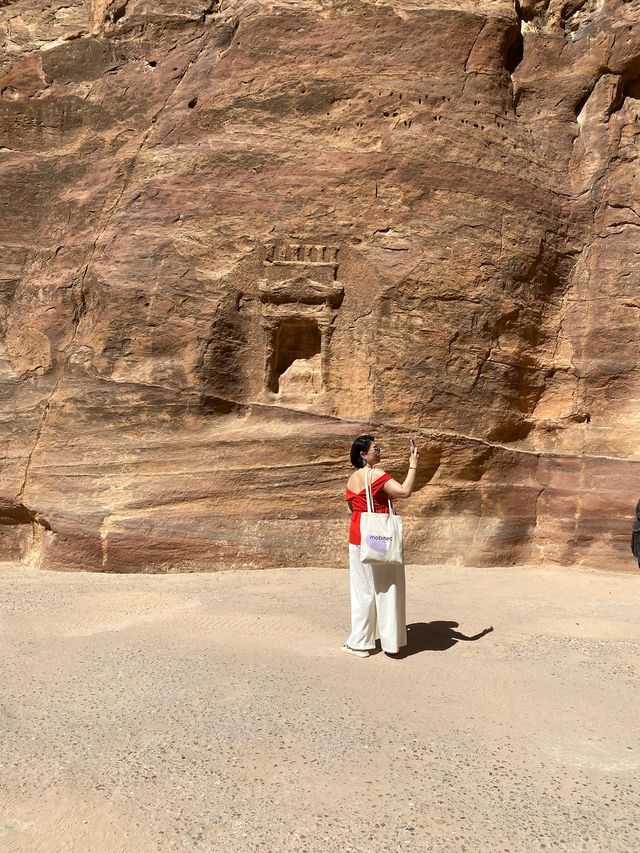 世界新七大奇蹟-佩特拉探險＋約旦獨立紀念日的驢子之旅