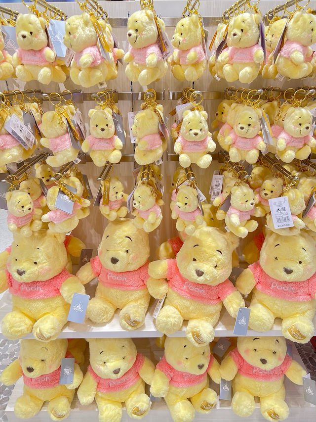 Update ความน่ารักของ Disney Store สาขา ชินจูกุ ค่ะ