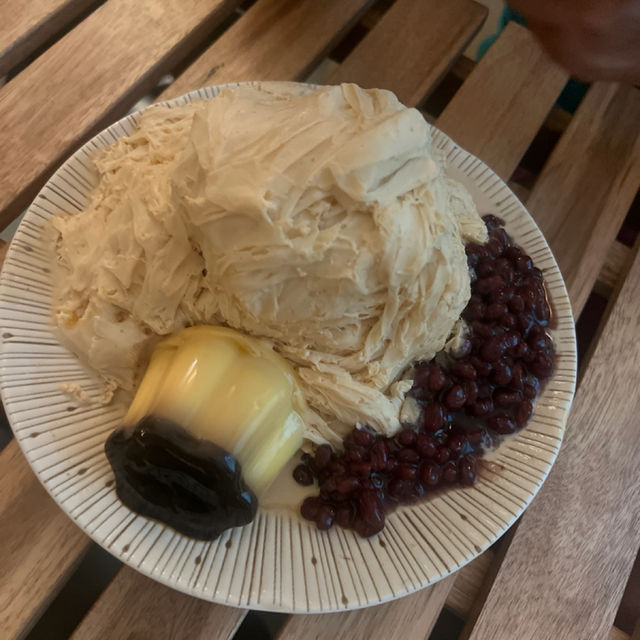 🍧小水牛雪花冰｜在地推薦的濃郁系冰店，花生與牛乳雙口味超有記憶點！