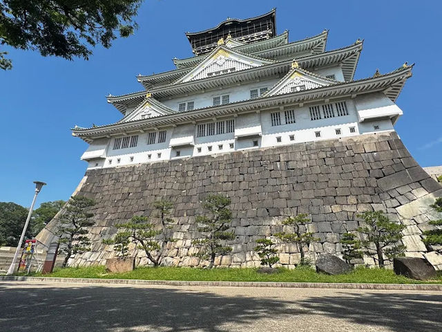 🏯🌸 ปราสาทโอซากะ – สัญลักษณ์แห่งความยิ่งใหญ่