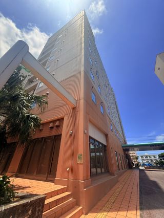 沖繩｜絕美沙灘就在旁邊的飯店 A&W及暖暮拉麵都在隔壁