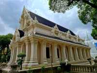 วัดราชาธิวาส วัดที่ประทับของพระราชา✨️