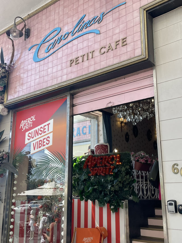 🎀 동화 속 한 장면 같은 몰타 슬리에마의 Petit Café 