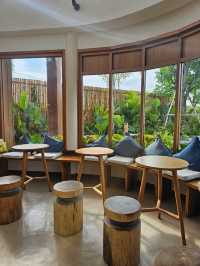 Hitch & Round Cafe and Space | ปราณบุรี