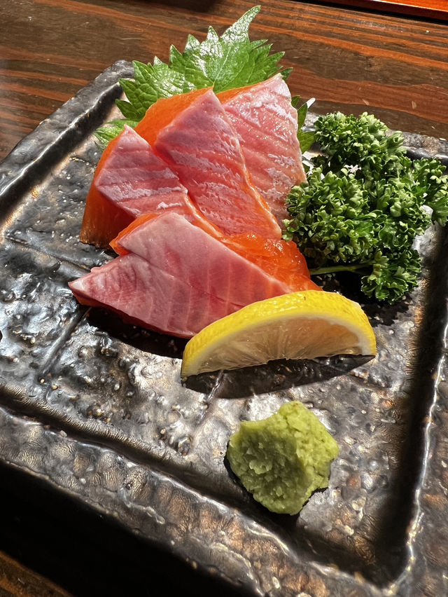 「旅先でしか食べられない“土地の味”って、どうしてあんなに心に残るんだろう。」