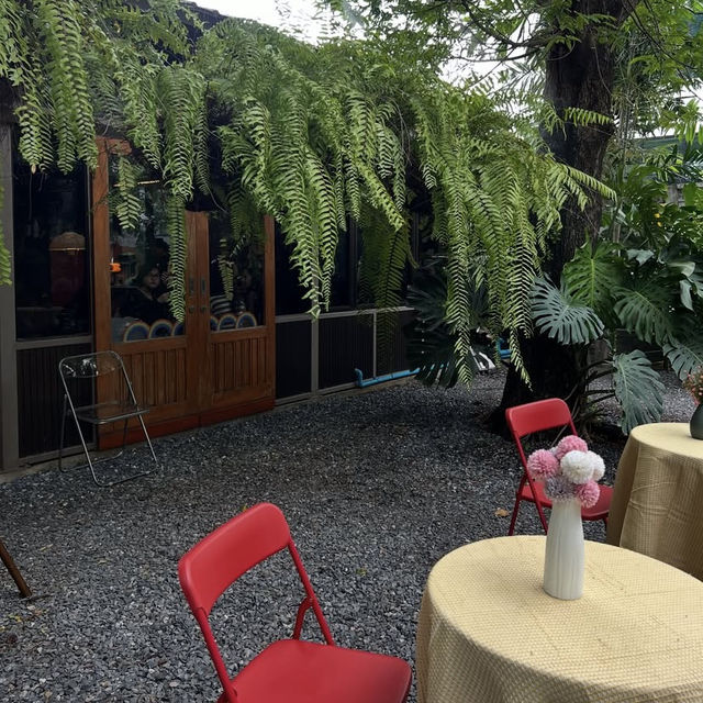  Calm and Coff Cafe