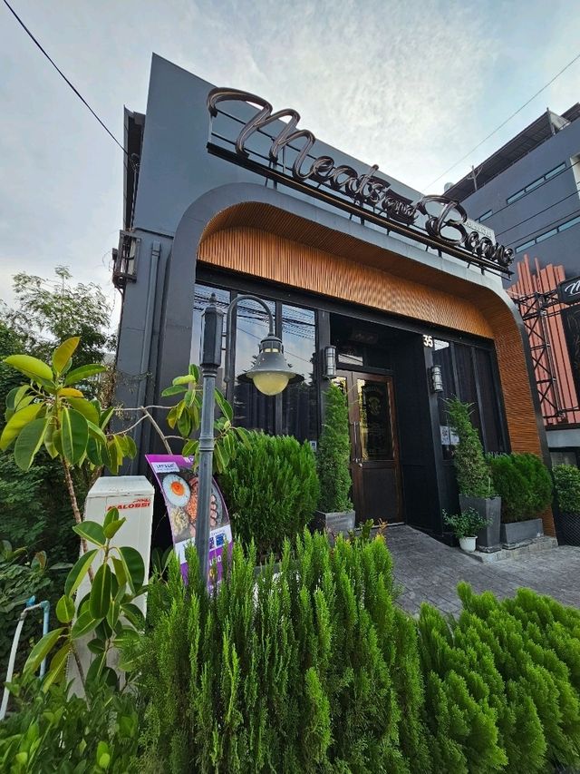 Juicy Steaks & Cozy Vibes at Meats & Beans, Hatyai