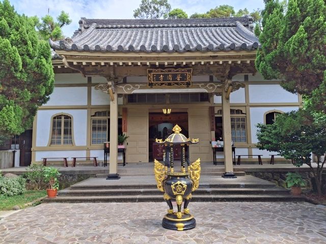 The beautiful views at Puji Temple, Beitou, Taipei, Taiwan