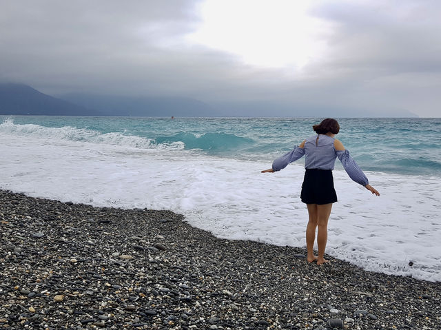 🌊✨ Qixingtan Beach, Hualien — Nature’s Peaceful Masterpiece 