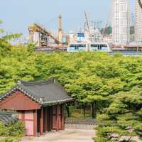 Wolmido Island: A Nostalgic Seaside Escape Just Outside Seoul"** 🌊🎡