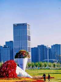 Shijiazhuang Welcomes Everyone with Giant Bouquets this May Day! 💐