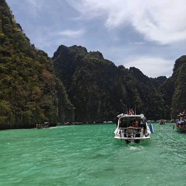 Island Escape to Ko Phi Phi Don