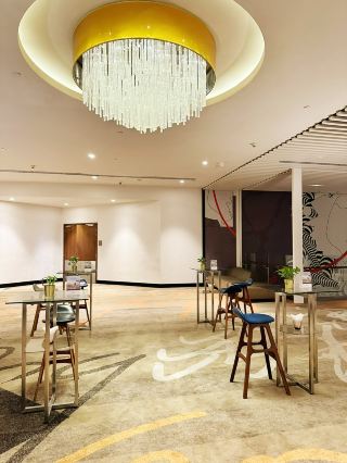 Kinh doanh theo phong cách riêng! Trải nghiệm phòng họp sang trọng tại Le Méridien Putrajaya