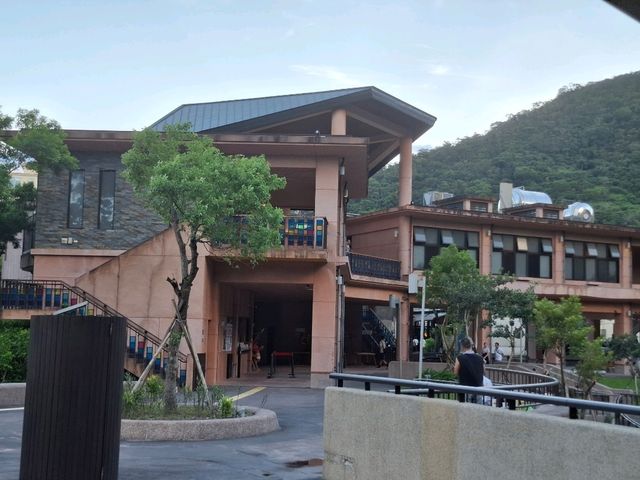 帶孩子來蘇澳冷泉｜冰涼氣泡水玩出暑假新樂趣