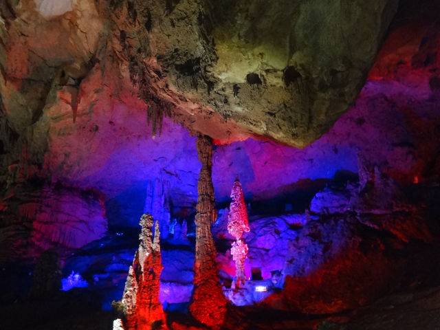 he Fable of Stalactites: The Epic of Water Drops and a Mythological Theatre Annotated by Neon Lights he Fable of Stalactites: The Epic of Water Drops and a Mythological Theatre Annotated by Neon Lights