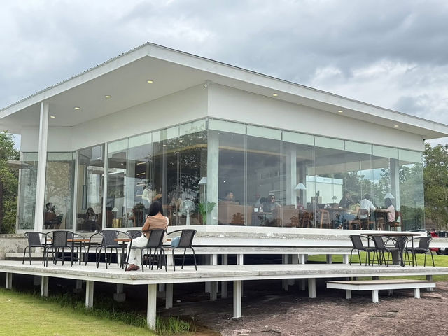  MARsMoon cafe & Restaurant  
