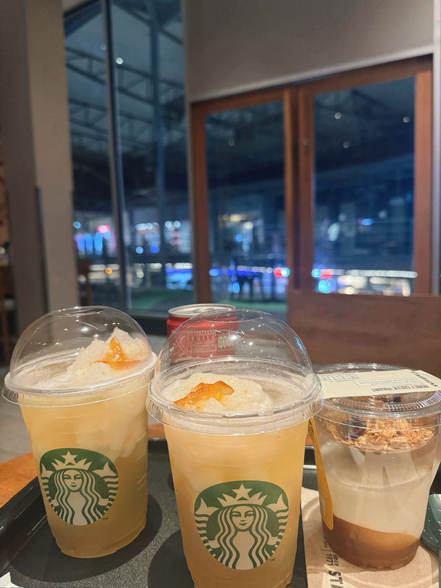 แวะ Starbucks Town in Town