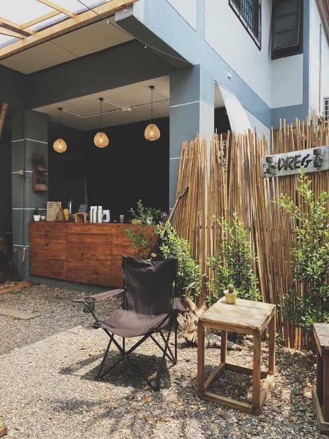 Holy Mood Cafe 🌲