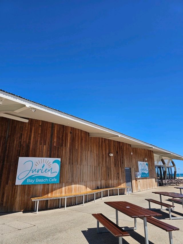 Roadtrip Vibes: Leaning Tree & Jurien Bay Beach Fun 🌳🏖️