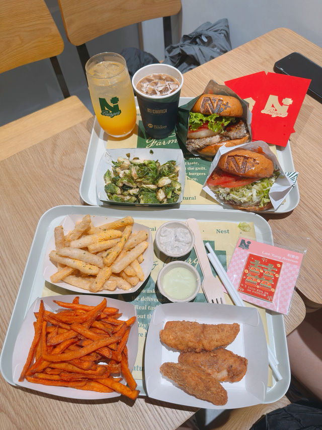火焰烤雞漢堡爆汁推薦🍔  