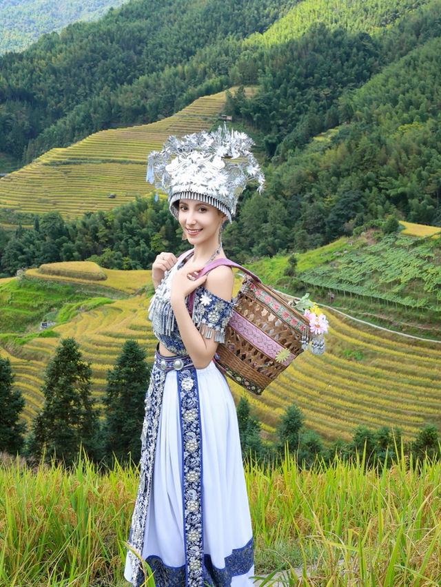 Sunkissed Hikes & Epic Shots at Longji Terrace Fields 📸🌾