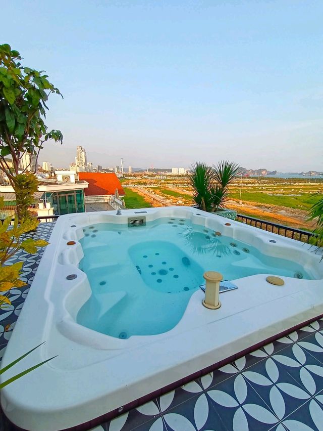 The Exquisite Halong Hotel