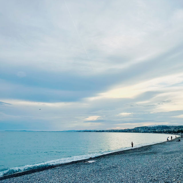 🍂 Nice in Autumn: A Coastal Poem in Motion 🌧️🌊 🍂 Nice in Autumn: A Coastal Poem in Motion 🌧️🌊