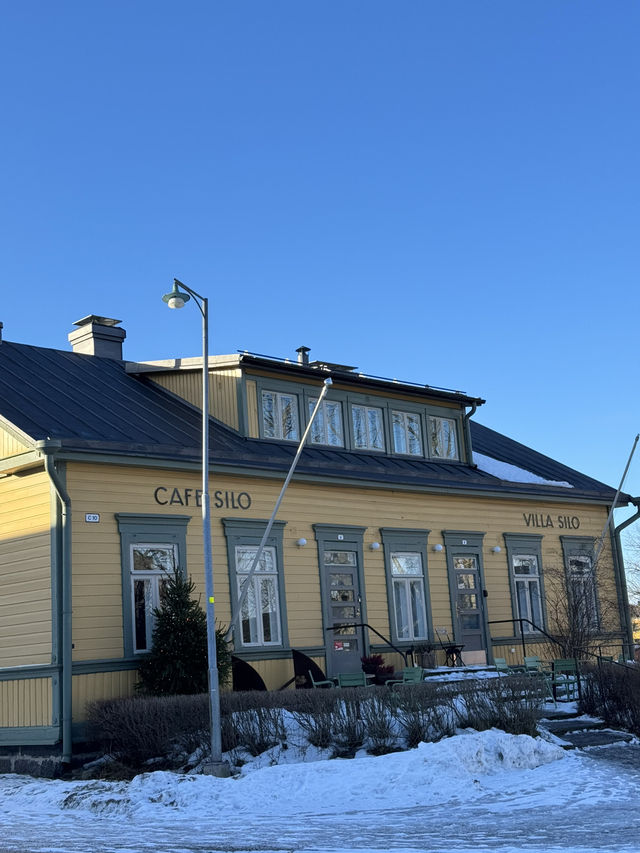 SUOMENLINNA: HELSINKI’S HISTORIC SEA FORTRESS 🏰🌊🇫🇮