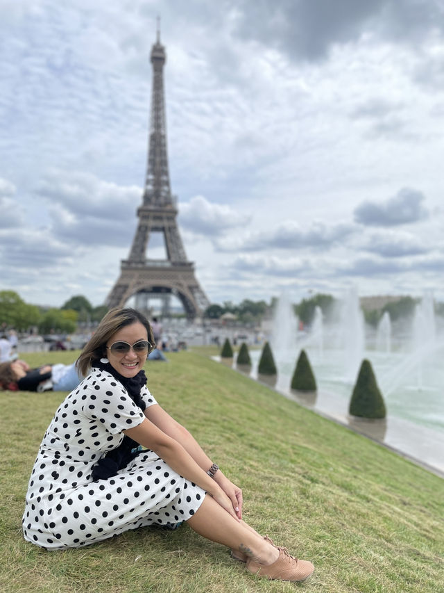 🇫🇷 Eiffel Tower – Day & Night Magic