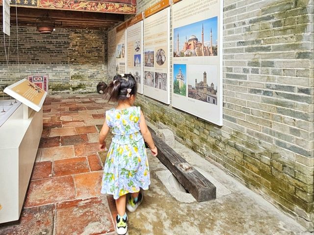 蹒跚小旅人的时空奇遇，在世界遗产碉楼与百年骑楼间，聆听华侨故事