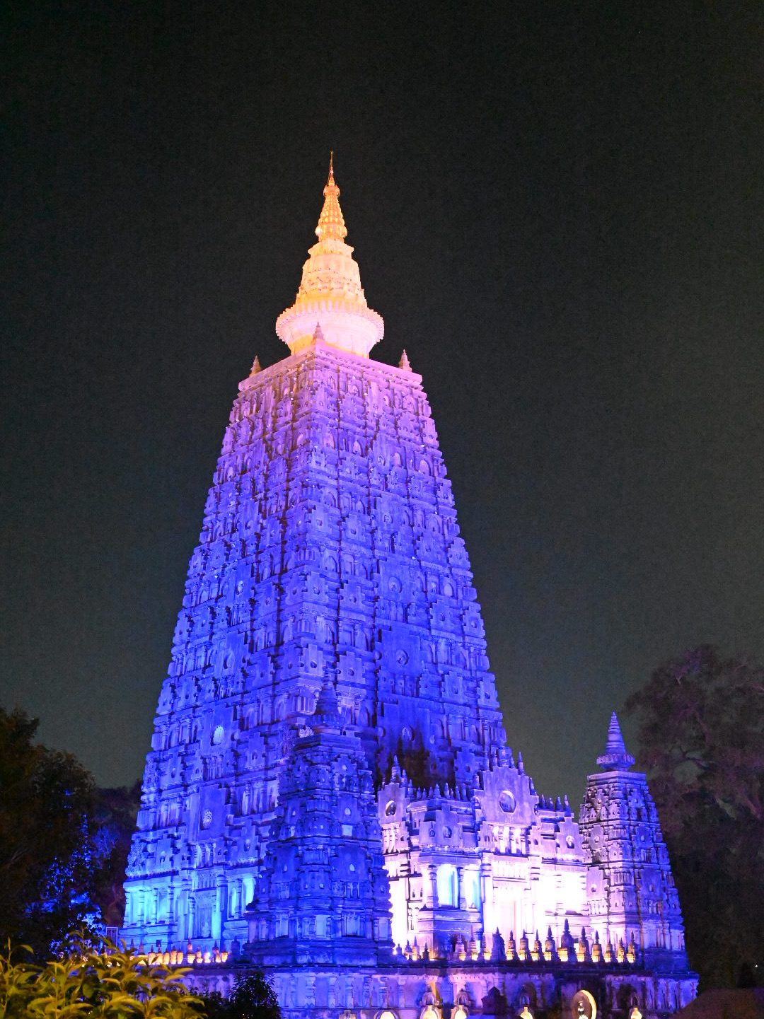 Paying homage to Bodh Gaya
