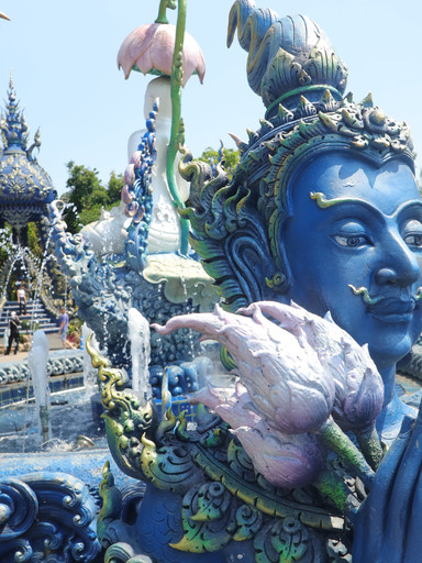 タイ・チェンライのブルーテンプル（Wat Rong Suea Ten）。 | Trip.com