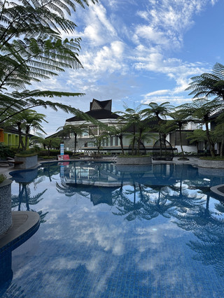 Liburan Sejuk di Mikie Holiday Resort Berastagi