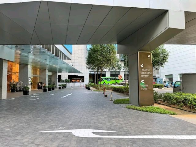 “Urban Oasis: Personalized Luxury & MRT-Connected Convenience”