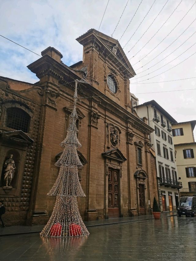 rainy christmas in florence! ✨