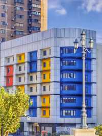 Bright colors in Shanghai Yejiazhai Rd