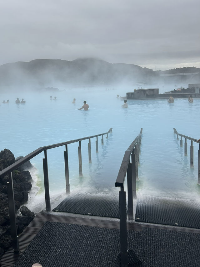 ❄️ Iceland Adventure: Waterfalls, Black Sand Beaches & Northern Lights Magic 🇮🇸✨