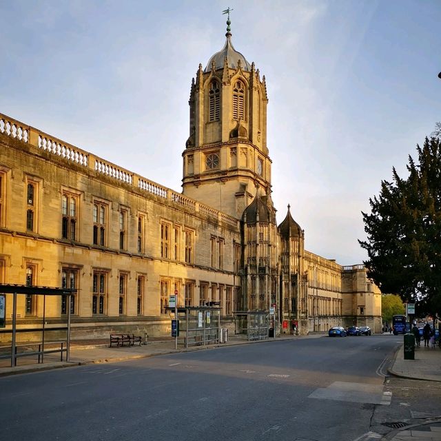 Wandering Through Oxford: A City of Spires and Stories