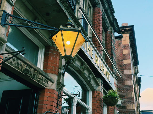 🚆 Manchester to Sheffield: A Northern City Hop Full of Surprises 🌆🌿