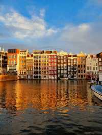 Amsterdam Travel Guide