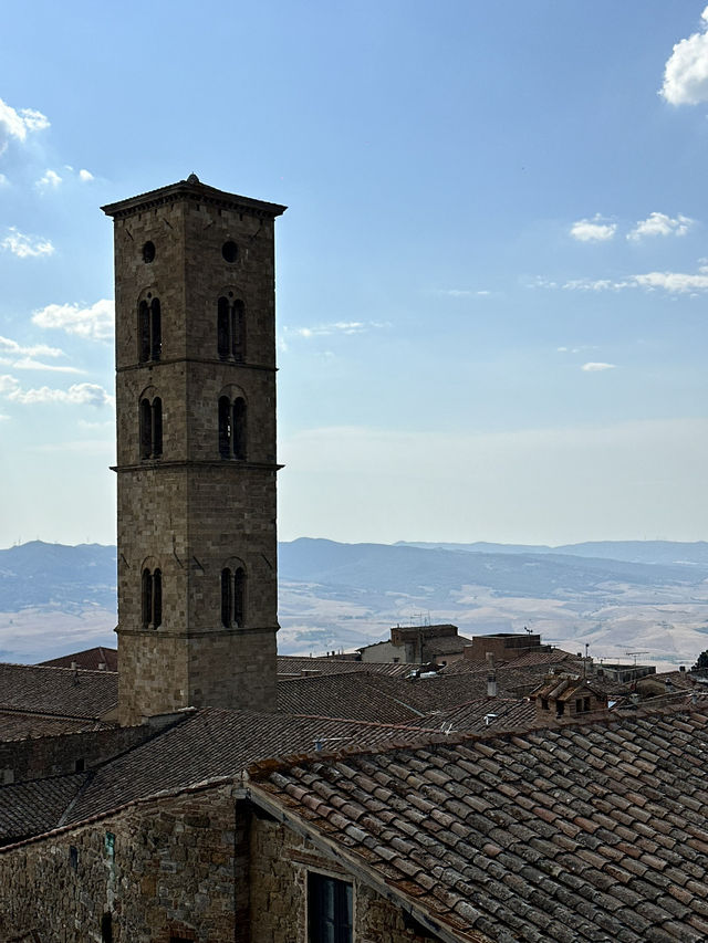 Top places in Volterra to get your dream panorama photos of Tuscany