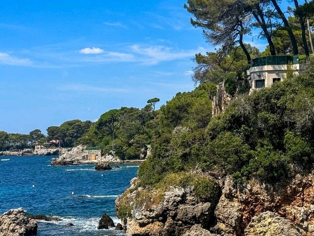 One Day in Antibes: A Charming Coastal Adventure 🏖️