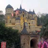 Must-See Dream Castle: Huasheng Yuan 