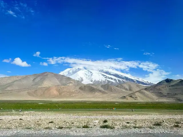 世界クラスの氷河、ムスタグ氷河公園が新疆にあります