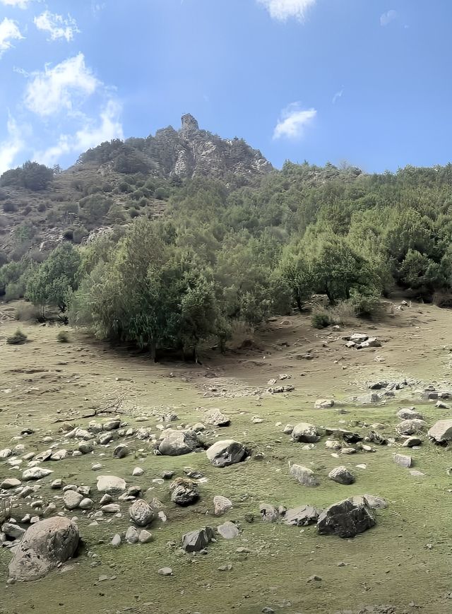 煙霧繚繞祁連山，人間仙境冰溝河