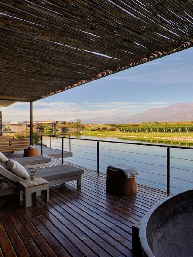 🍇🏨 Unwind in Luxury: Mendoza's Vines Resort & Spa 🍷