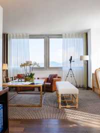 🌟 Geneva's Gem: Top Stay at InterContinental! 🌟