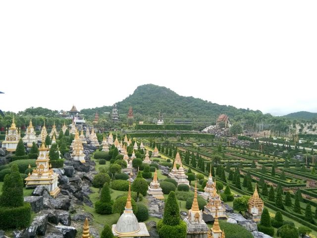 來芭提雅必去的美麗樂園。