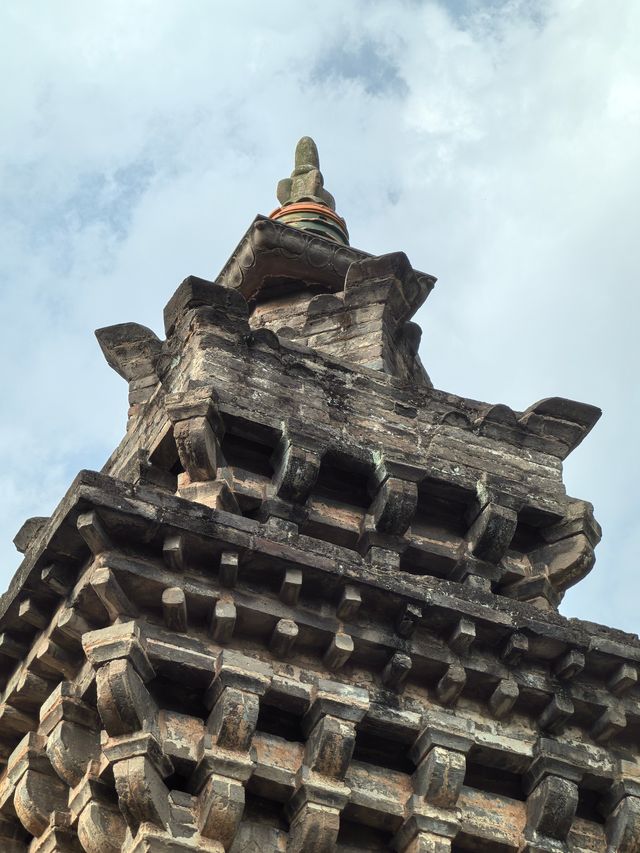 龍虎塔