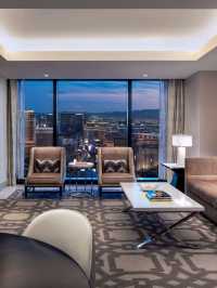 🎰✨ Vegas Luxury Stay: Crockfords Uncovered! ✨🏨